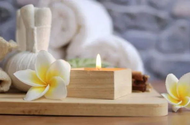 Lomi-Lomi Massage